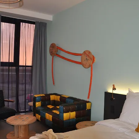 Hotel Rauw aan de Kade-3
